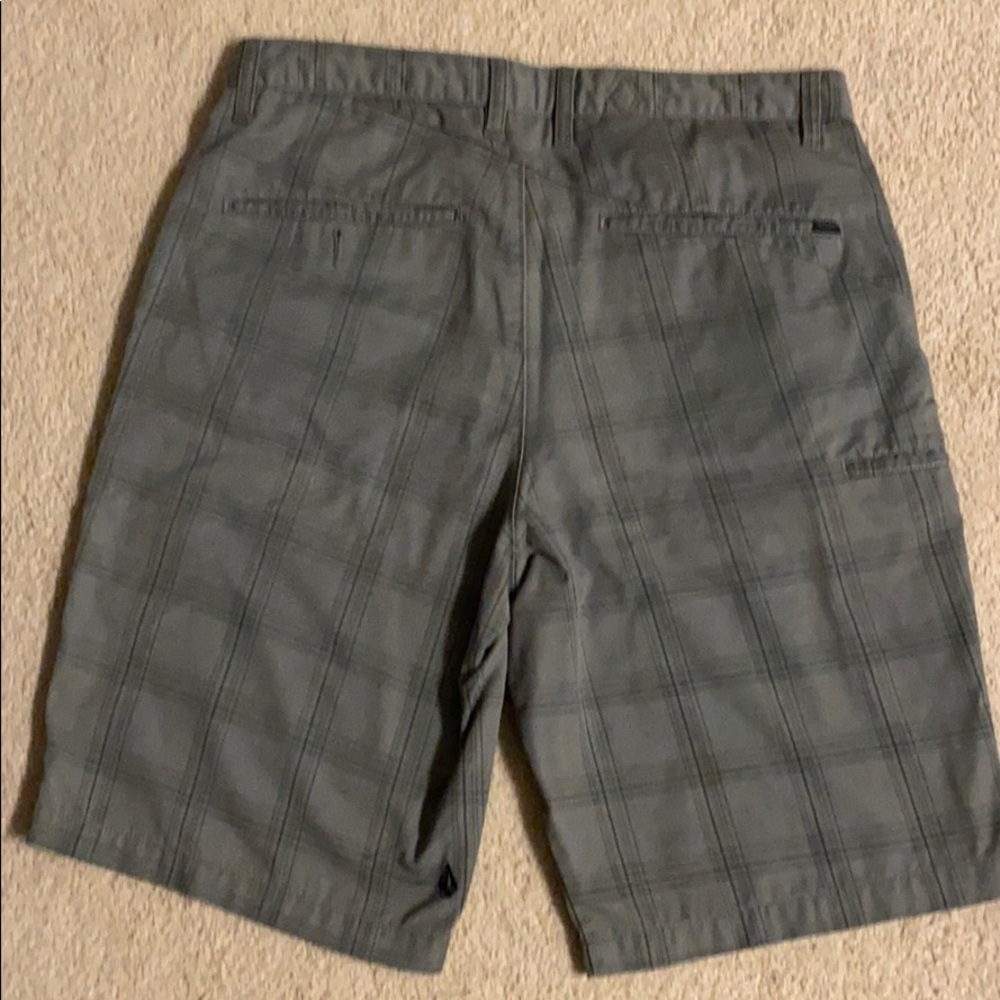 Volcom shorts - Picture 2 of 2